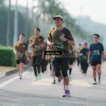 Runner Photo 6423295