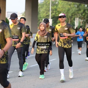 Runner Photo 6423303