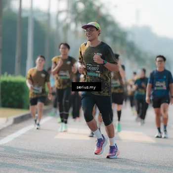 Runner Photo 6423317