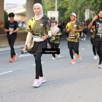 Runner Photo 6423335