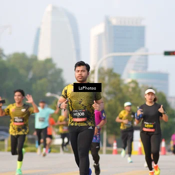 Runner Photo 6423336