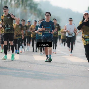 Runner Photo 6423337