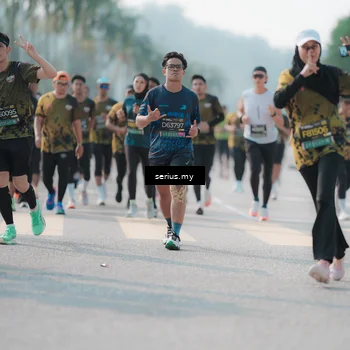 Runner Photo 6423339