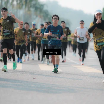 Runner Photo 6423340