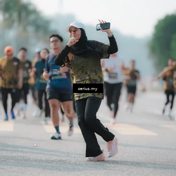 Runner Photo 6423347