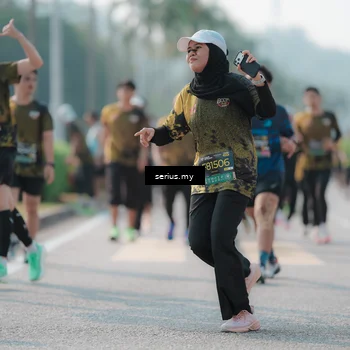 Runner Photo 6423355