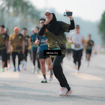 Runner Photo 6423357