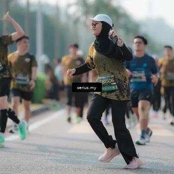 Runner Photo 6423358