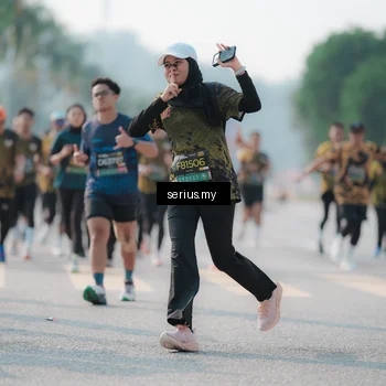 Runner Photo 6423359