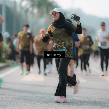 Runner Photo 6423381