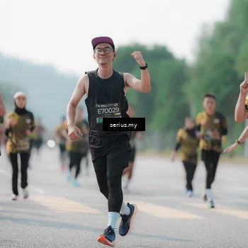 Runner Photo 6423392