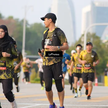 Runner Photo 6423400
