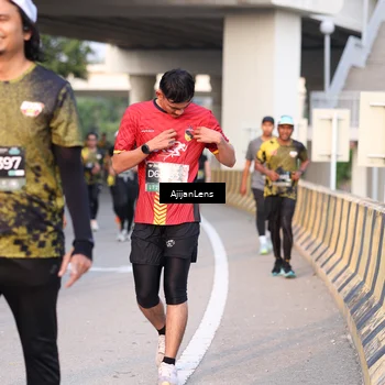 Runner Photo 6423402