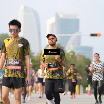 Runner Photo 6423416
