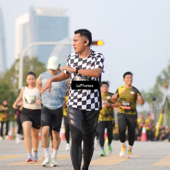 Runner Photo 6423444