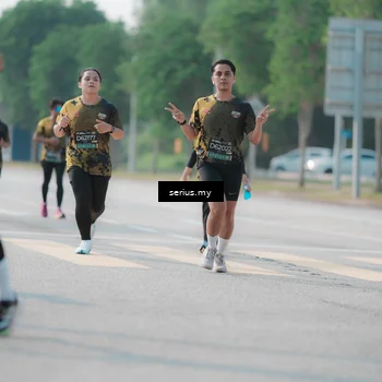 Runner Photo 6423452