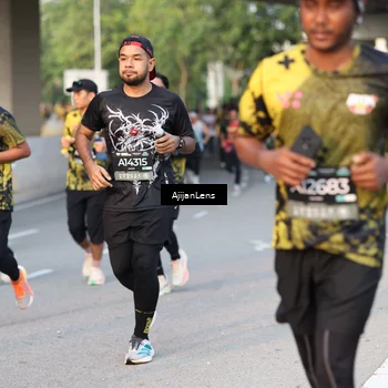 Runner Photo 6423453