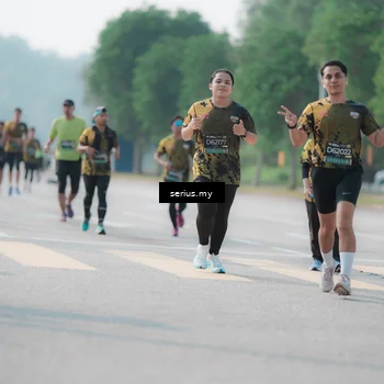 Runner Photo 6423465
