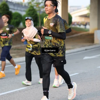 Runner Photo 6423466