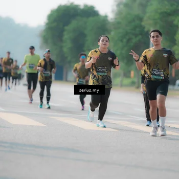 Runner Photo 6423472