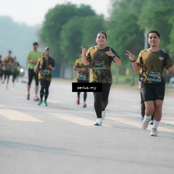 Runner Photo 6423487