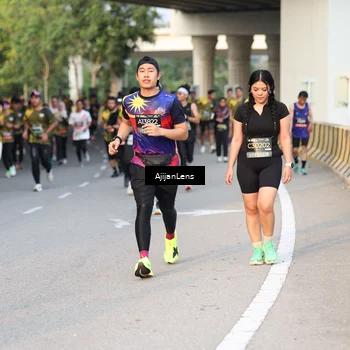 Runner Photo 6423500
