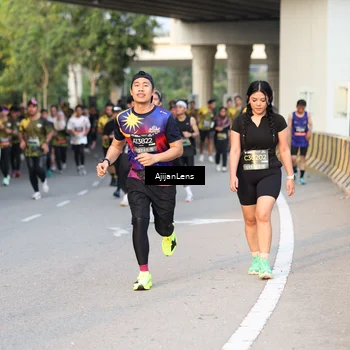 Runner Photo 6423505