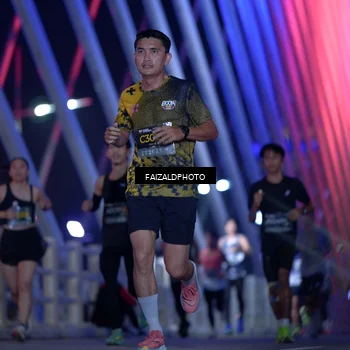 Runner Photo 6423514