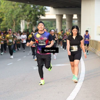 Runner Photo 6423516