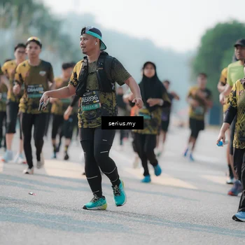 Runner Photo 6423540