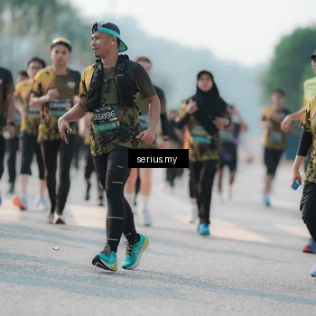 Runner Photo 6423544