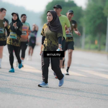 Runner Photo 6423546