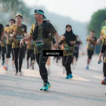 Runner Photo 6423548