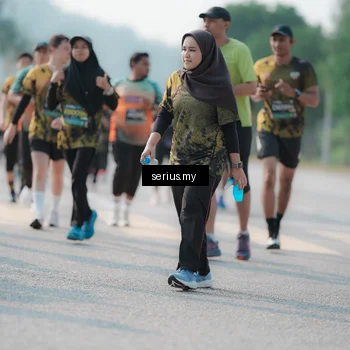 Runner Photo 6423555