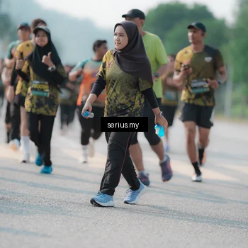 Runner Photo 6423568