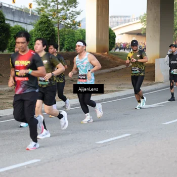 Runner Photo 6423576