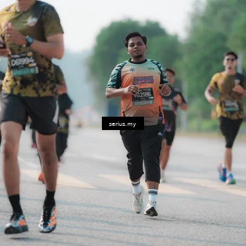 Runner Photo 6423584