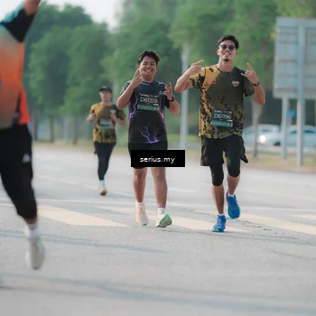 Runner Photo 6423585
