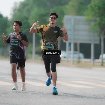 Runner Photo 6423611