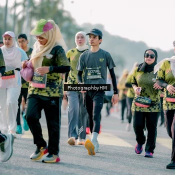 Runner Photo 6423612