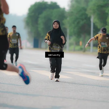 Runner Photo 6423620