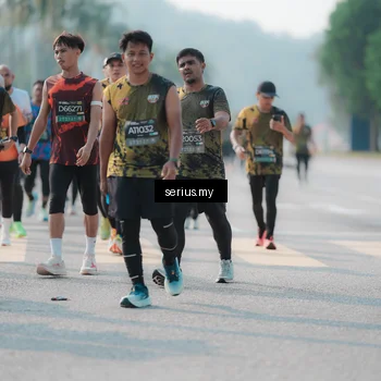 Runner Photo 6423643
