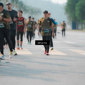 Runner Photo 6423658