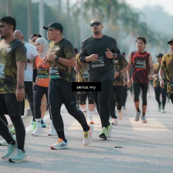 Runner Photo 6423665