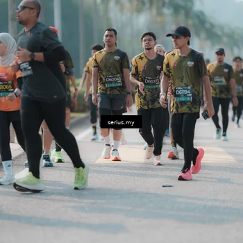 Runner Photo 6423687