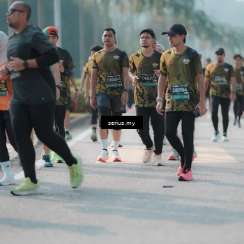 Runner Photo 6423694