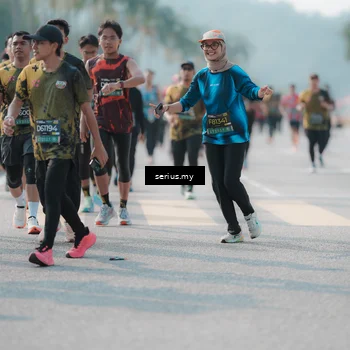 Runner Photo 6423700