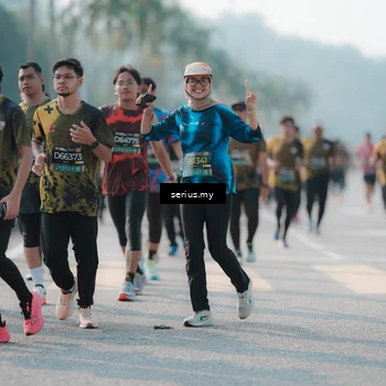 Runner Photo 6423705