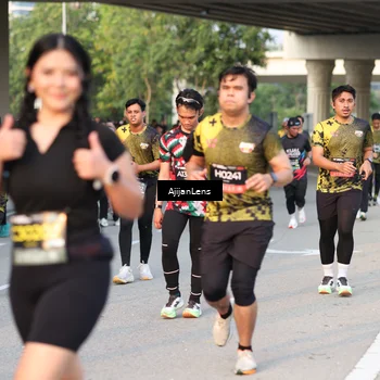 Runner Photo 6423735