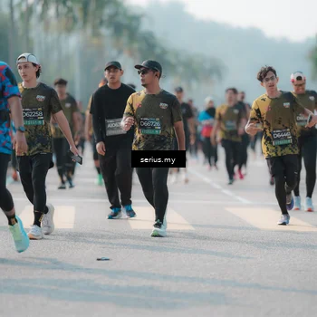 Runner Photo 6423759